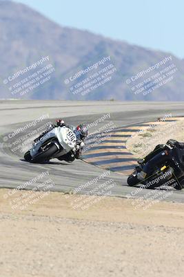 media/Oct-05-2025-CVMA (Sun) [[beeef4f201]]/Race 11-500-400(4)-350 Supersport/